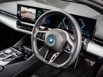 2025 BMW 5 Series