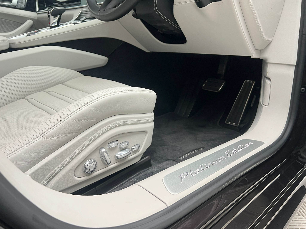 2023 Porsche Panamera