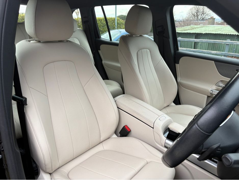 2022 Mercedes-Benz EQB