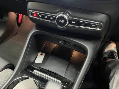 2022 Volvo XC40