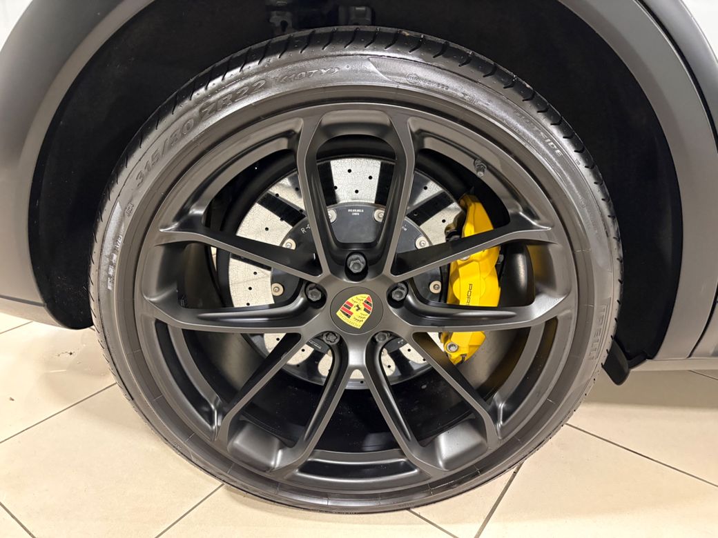 2022 Porsche Cayenne