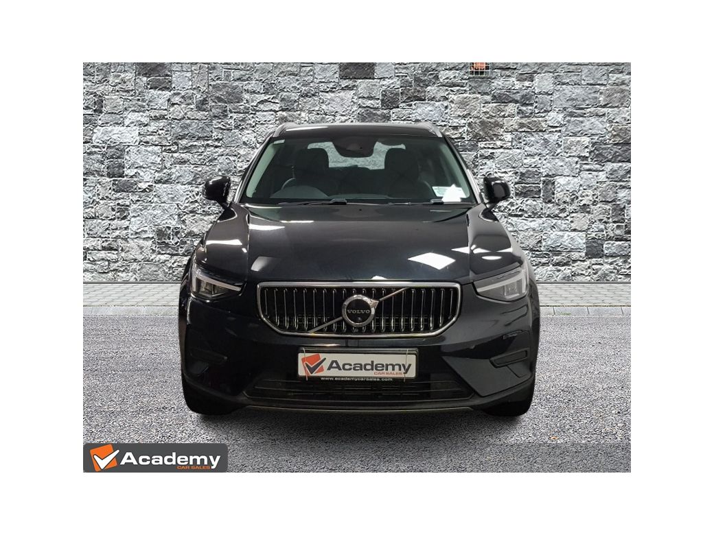 2023 Volvo XC40