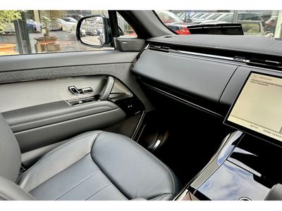 2025 Land Rover Range Rover Sport