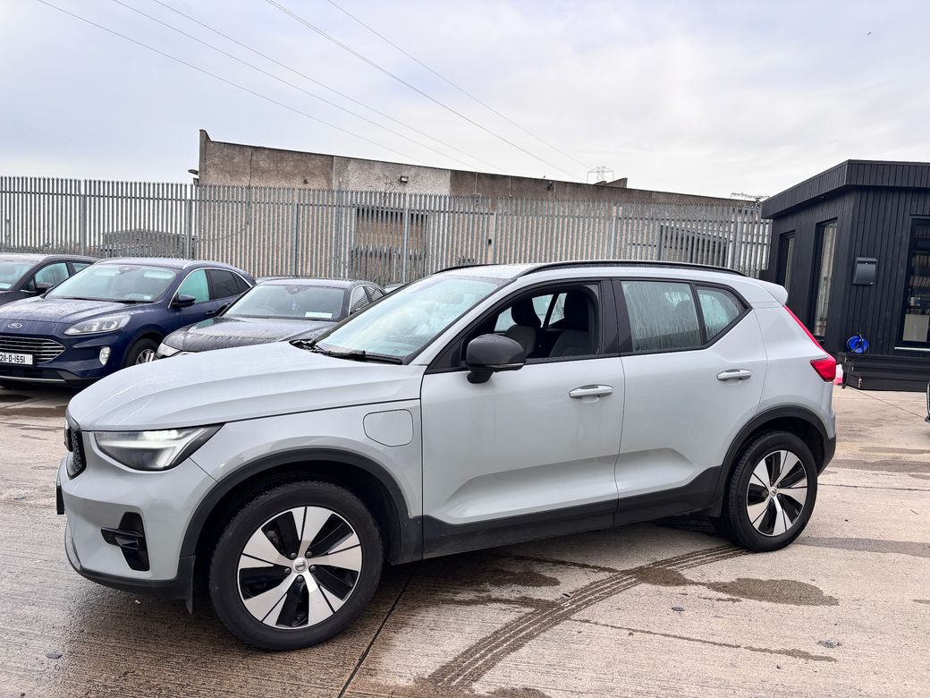 2023 Volvo XC40