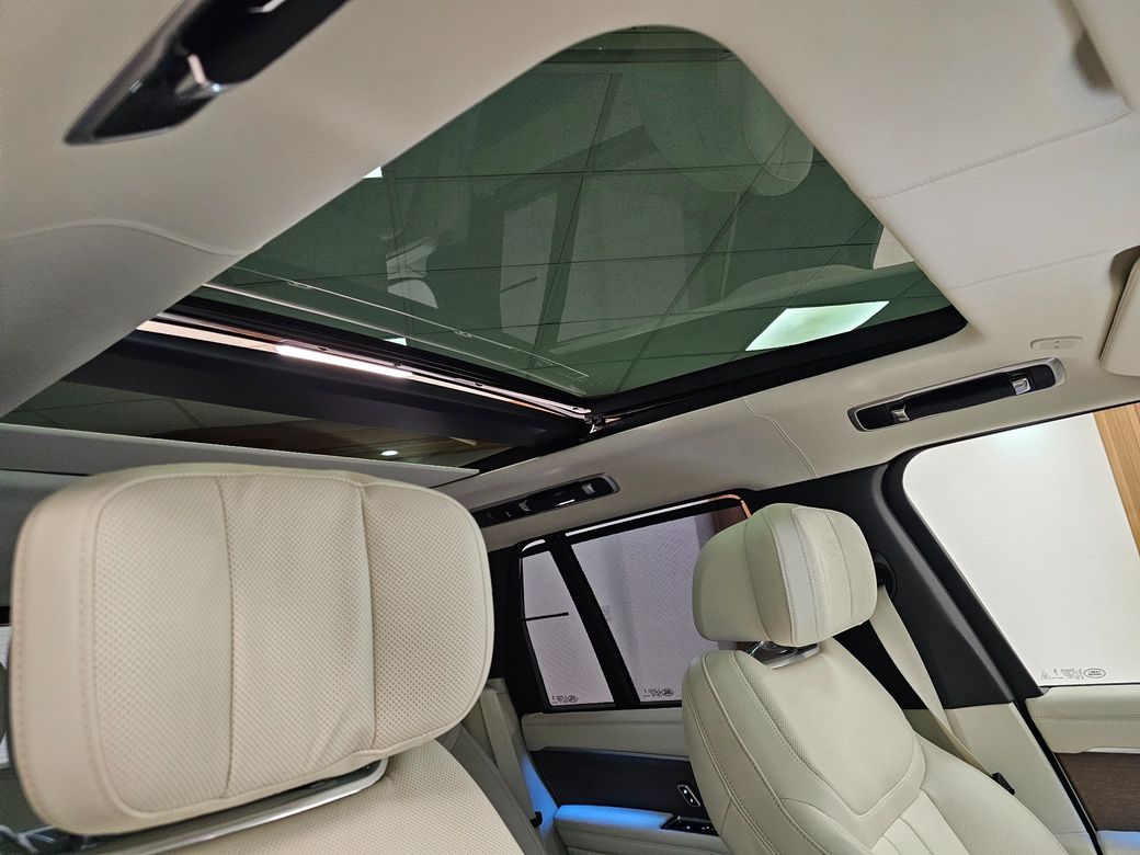 2025 Land Rover Range Rover