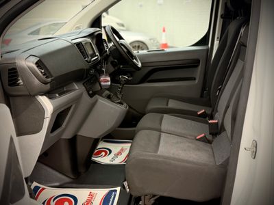2022 Peugeot Expert