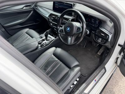2022 BMW 530