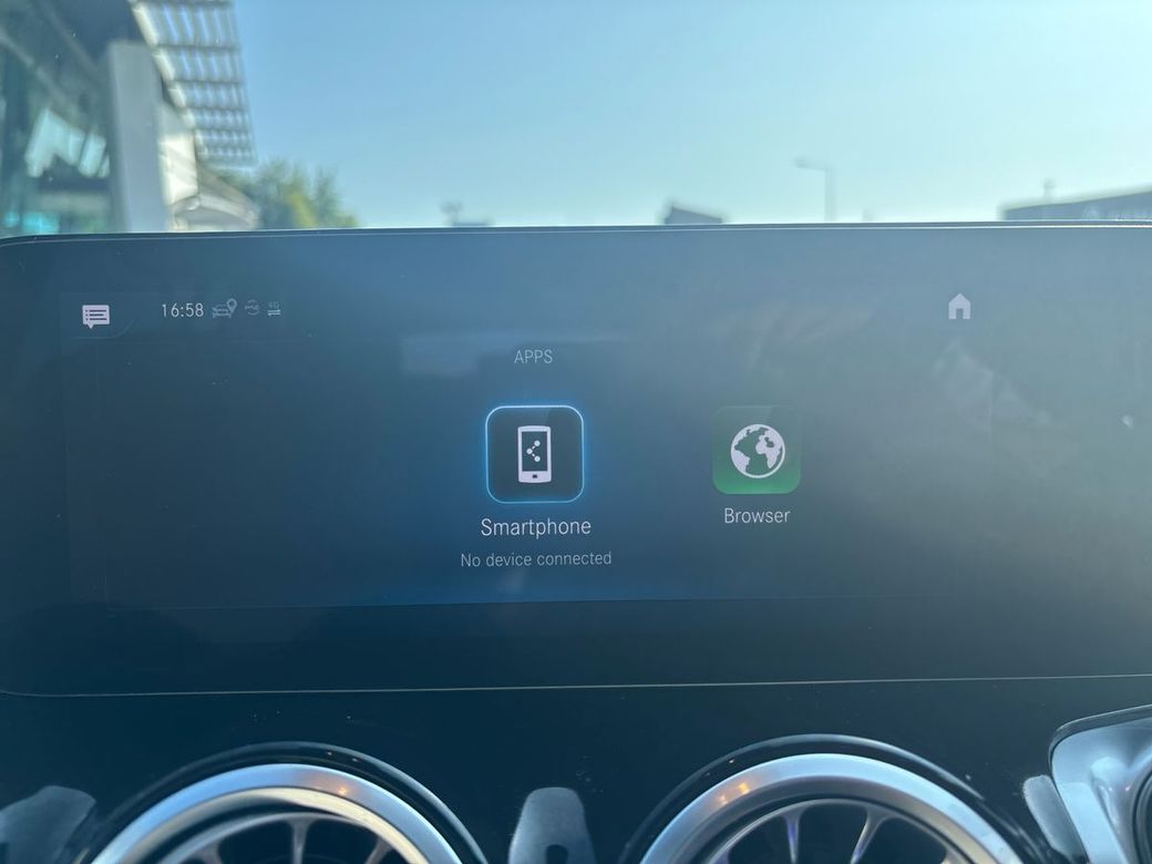 2023 Mercedes-Benz EQB