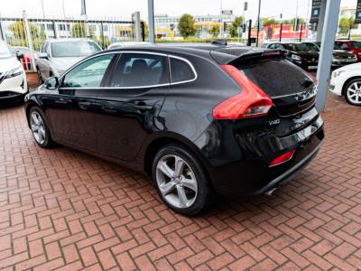 2016 Volvo V40
