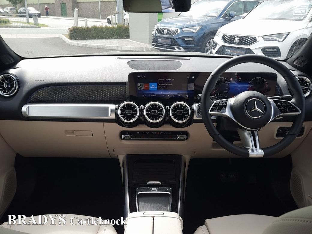 2025 Mercedes-Benz GLB Class