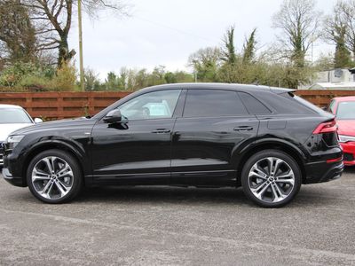2023 Audi Q8