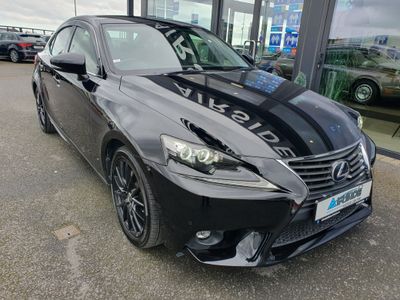 2015 Lexus IS 300h