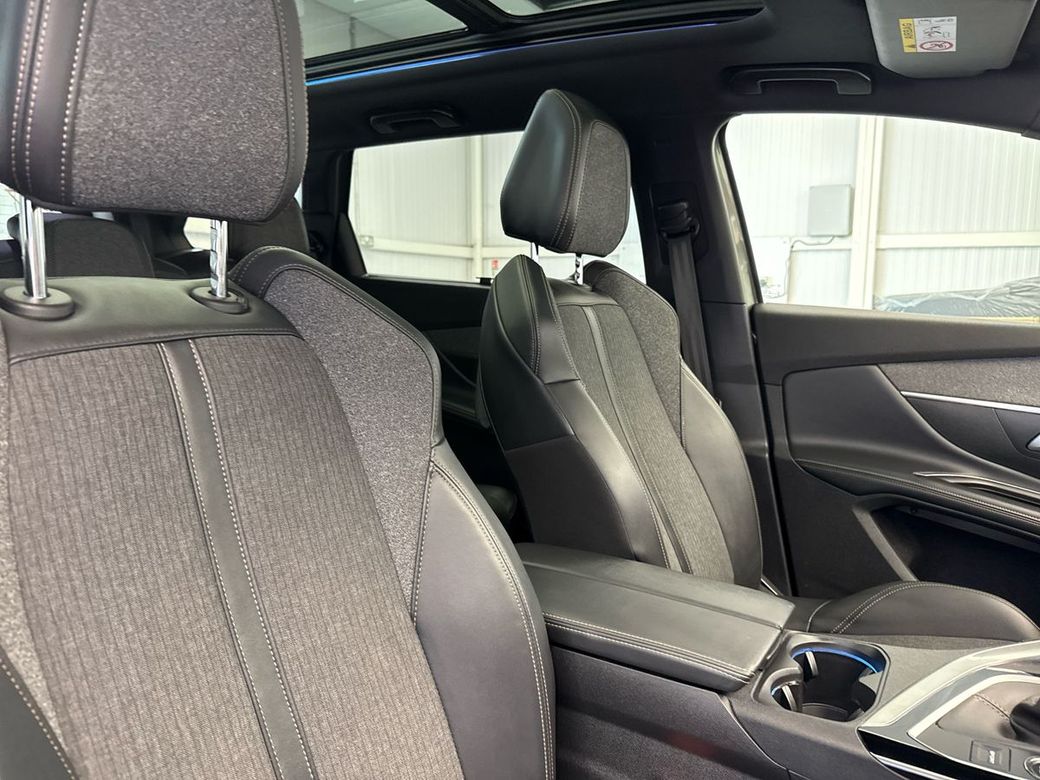 2020 Peugeot 5008