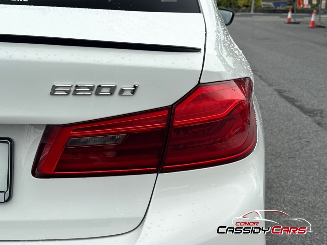 2020 BMW 520