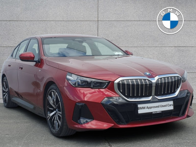 2025 BMW 530