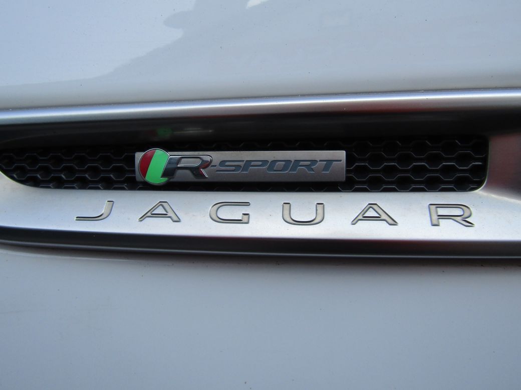 2017 Jaguar XF