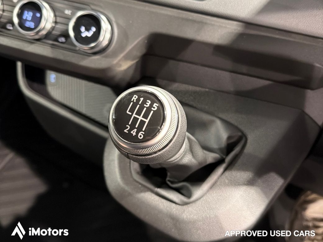 2026 Nissan Interstar