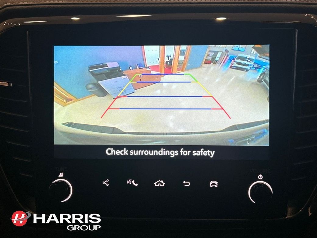 2025 Black Isuzu D-MAX