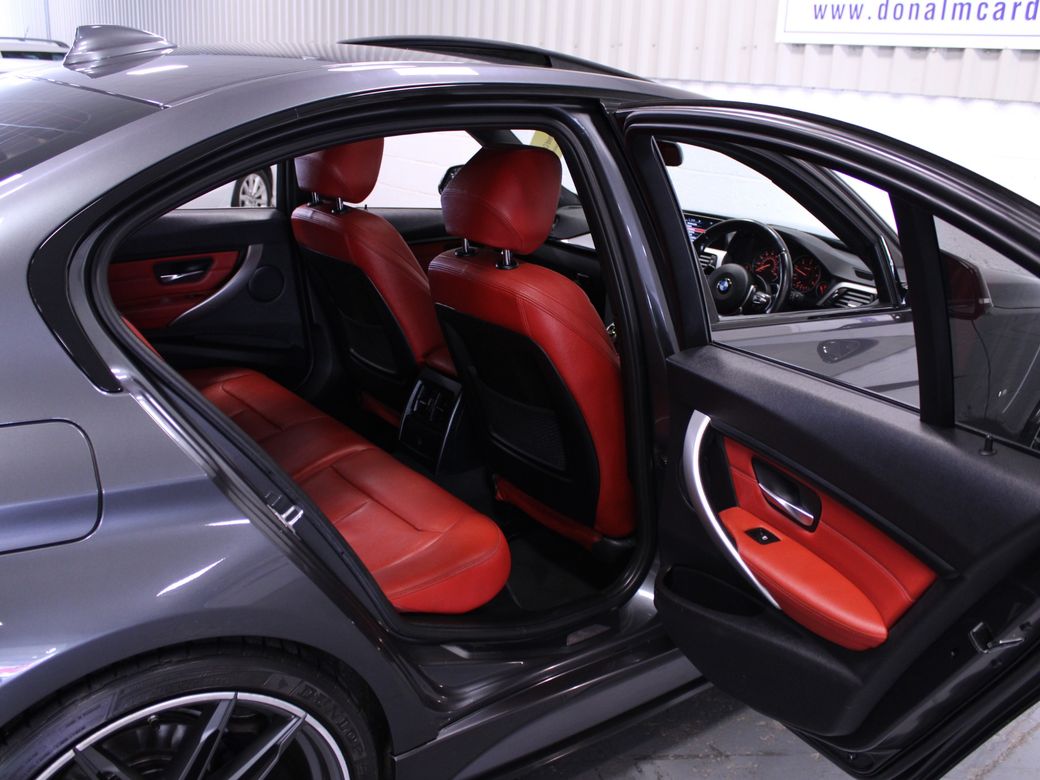2015 BMW 320