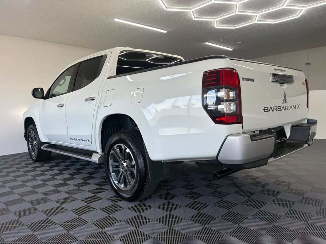 2020 Mitsubishi L200
