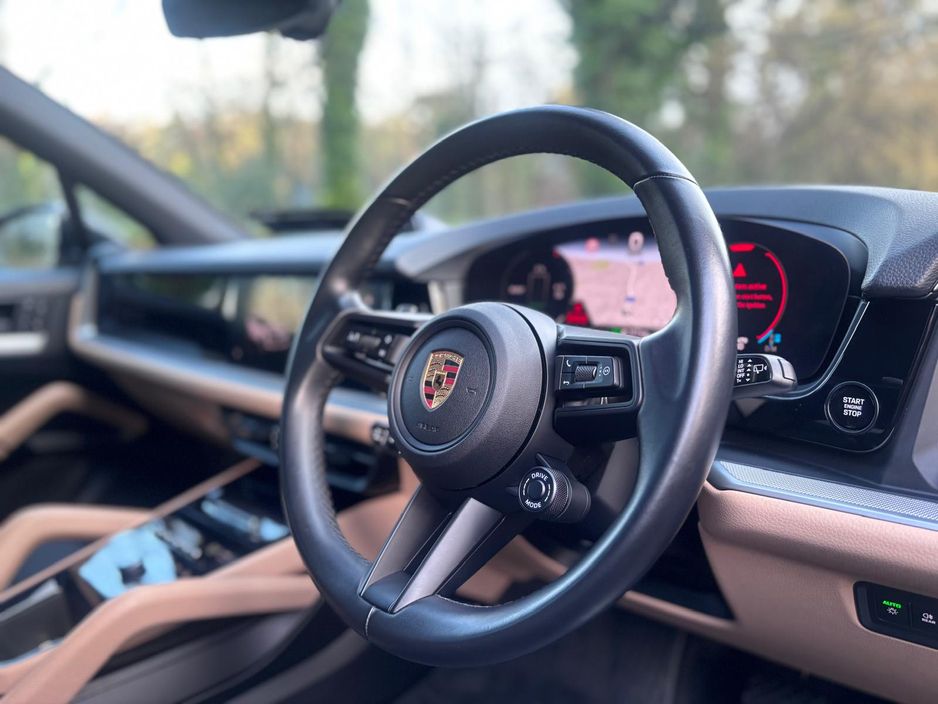 2023 Porsche Cayenne