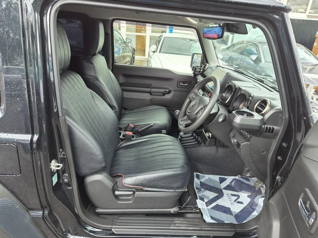 2025 Suzuki Jimny