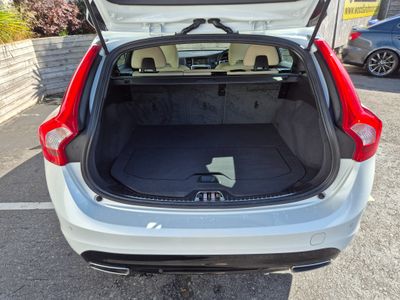 2017 Volvo V60