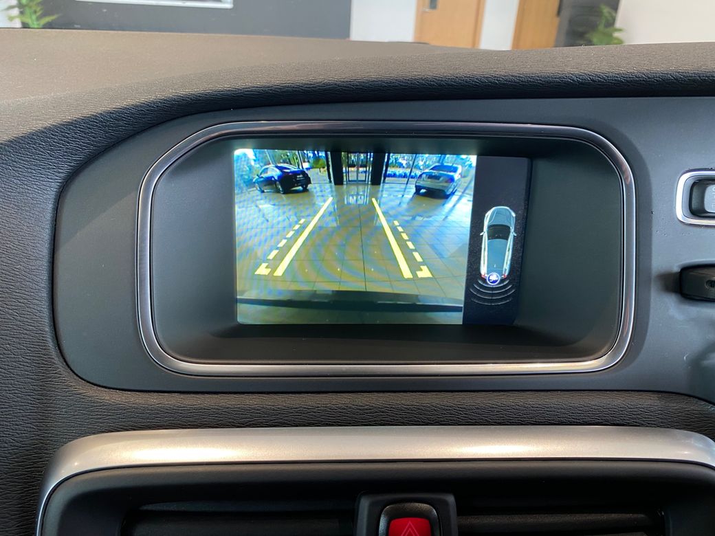 2016 Volvo V40