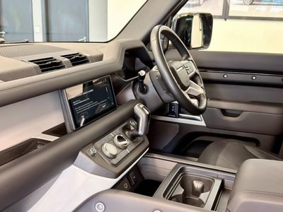 2023 Land Rover Defender