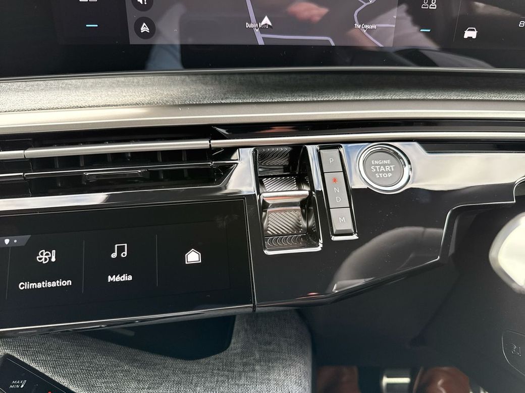 2025 Peugeot 5008