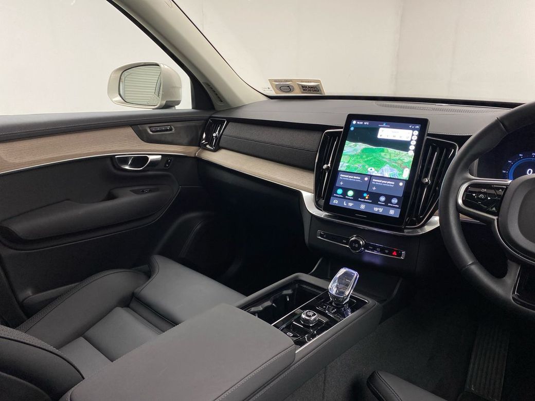 2025 Volvo XC90