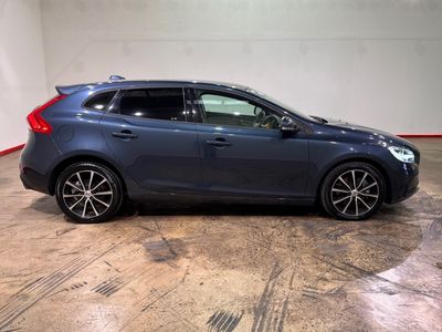 2018 Volvo V40