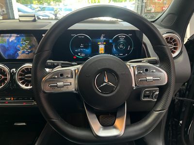2023 Mercedes-Benz EQB