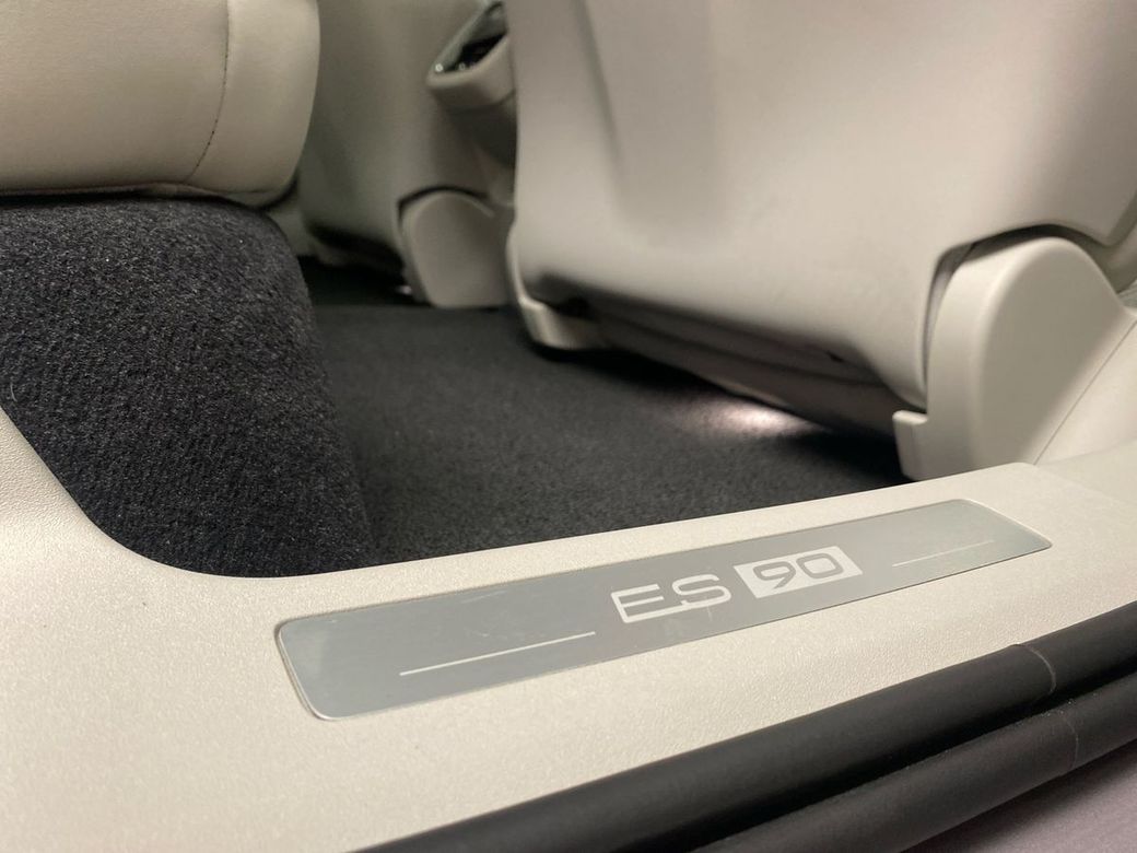 2026 Volvo ES90