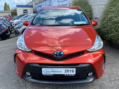 2016 Toyota Prius Alpha