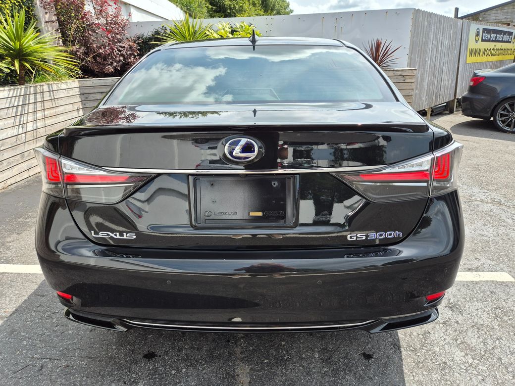 2018 Lexus GS 300H