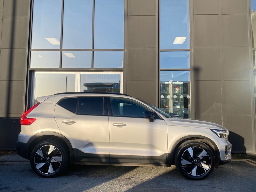 2023 Volvo XC40