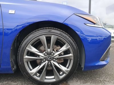 2019 Lexus ES 300h