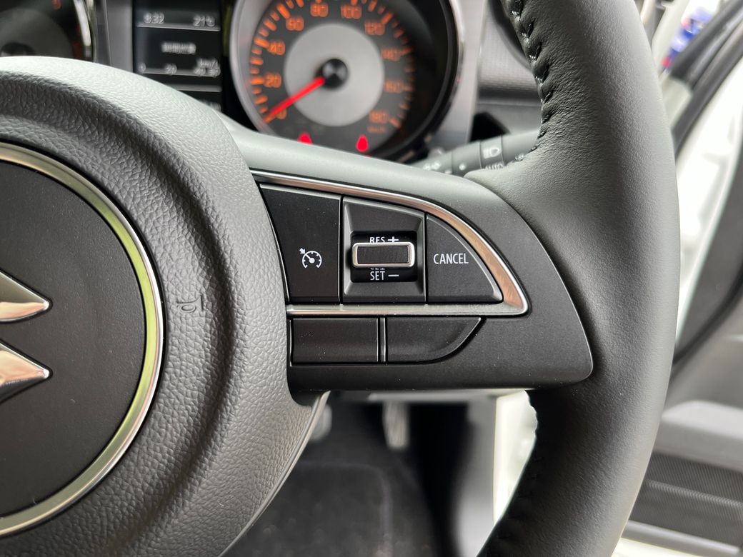 2025 Suzuki Jimny