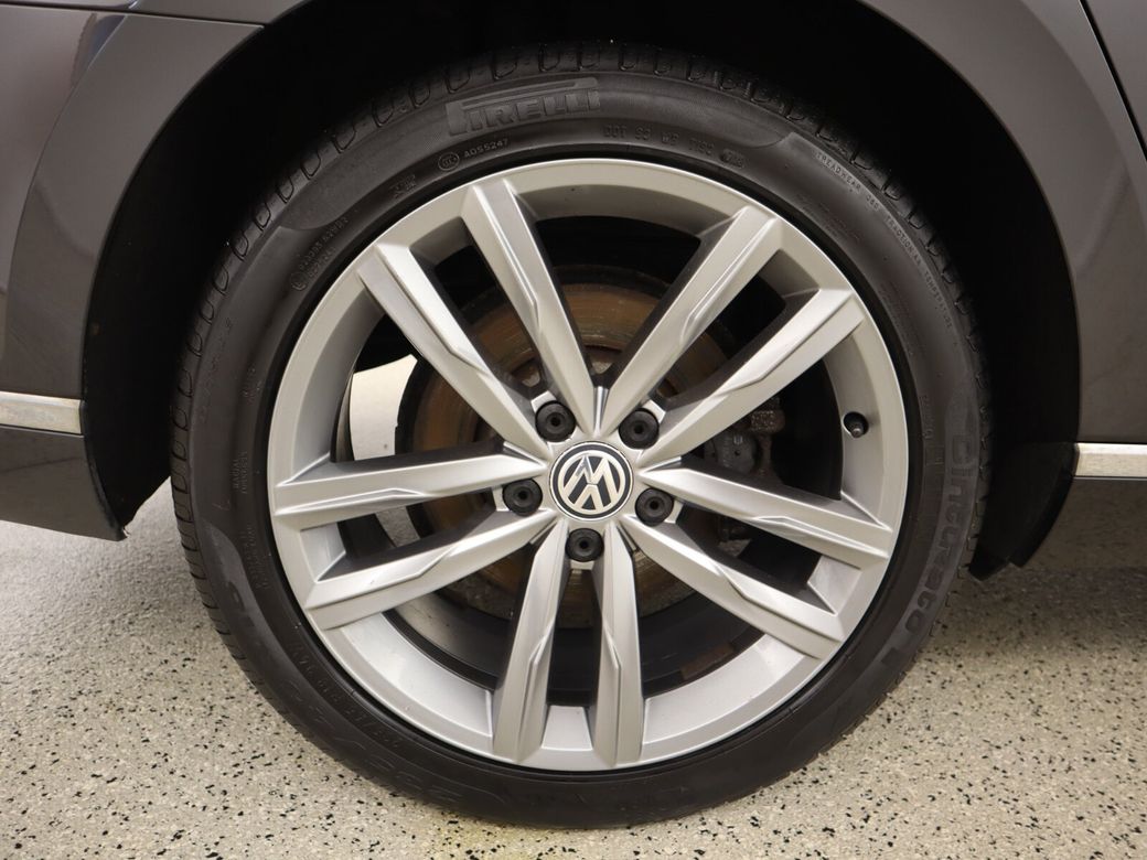 2019 Volkswagen Passat