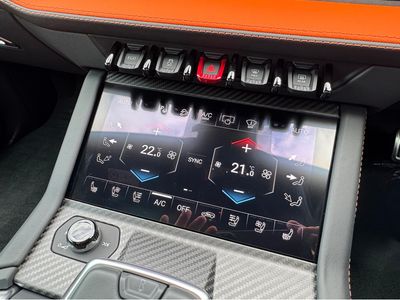 2025 Lamborghini Urus