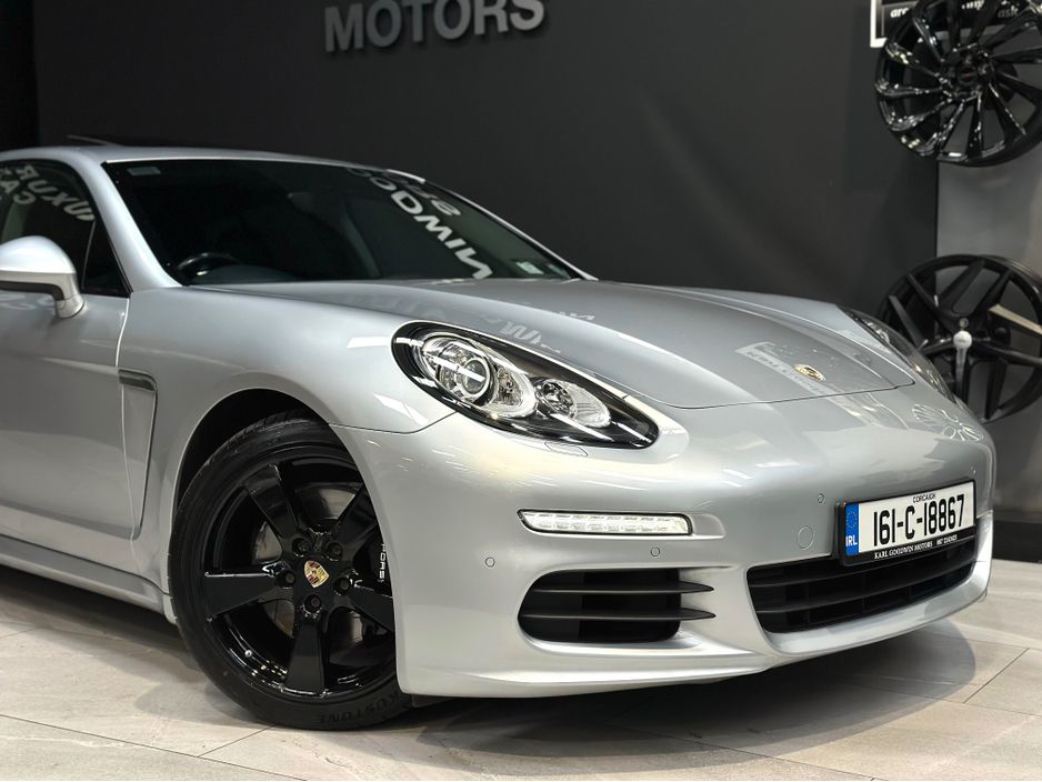 2016 Porsche Panamera