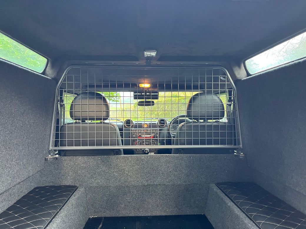 2014 Land Rover Defender 90