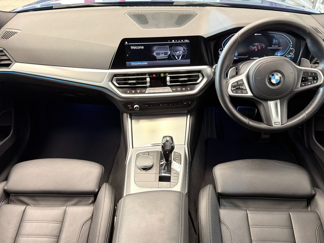 2021 BMW 330