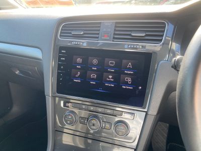 2018 Volkswagen Golf