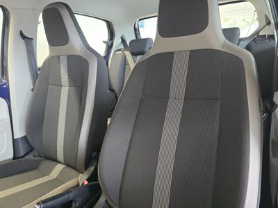 2017 Volkswagen up!