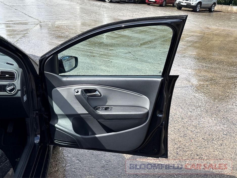 2016 Volkswagen Polo