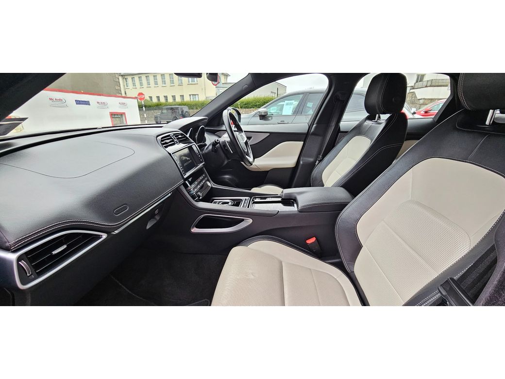 2018 Jaguar F-Pace