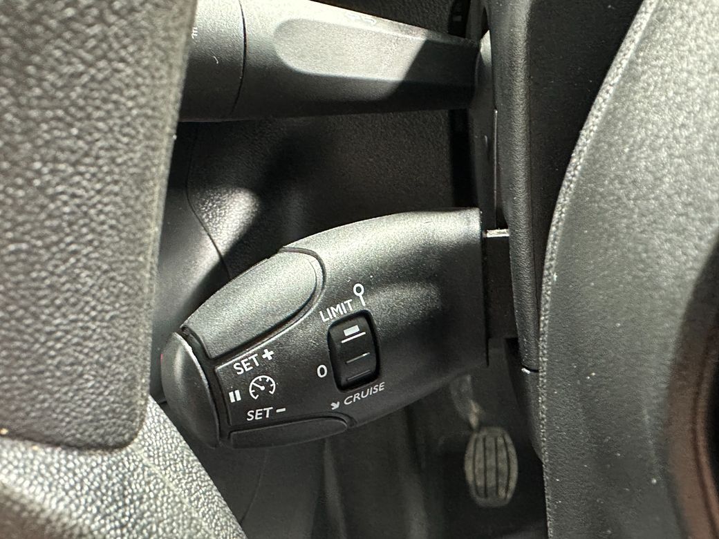 2023 Peugeot Partner