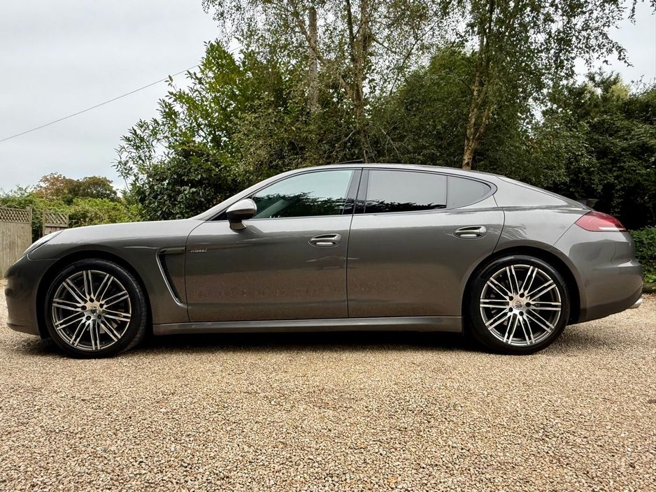 2015 Porsche Panamera